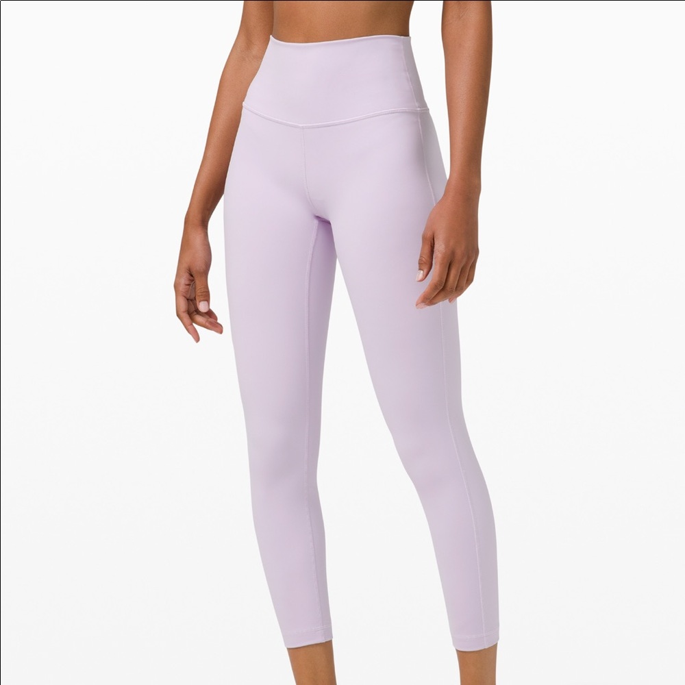 NWT lululemon wunder under 25 lavender dew lux